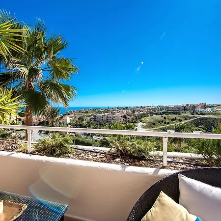 Malibu Mansions 1 By Rafleys Apartment El Faro